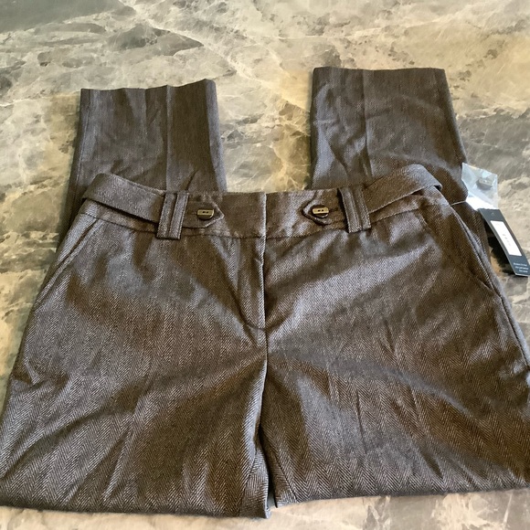 APT.9 dress pant just below the waist size 12 Short. Color brown cream. - Picture 5 of 13